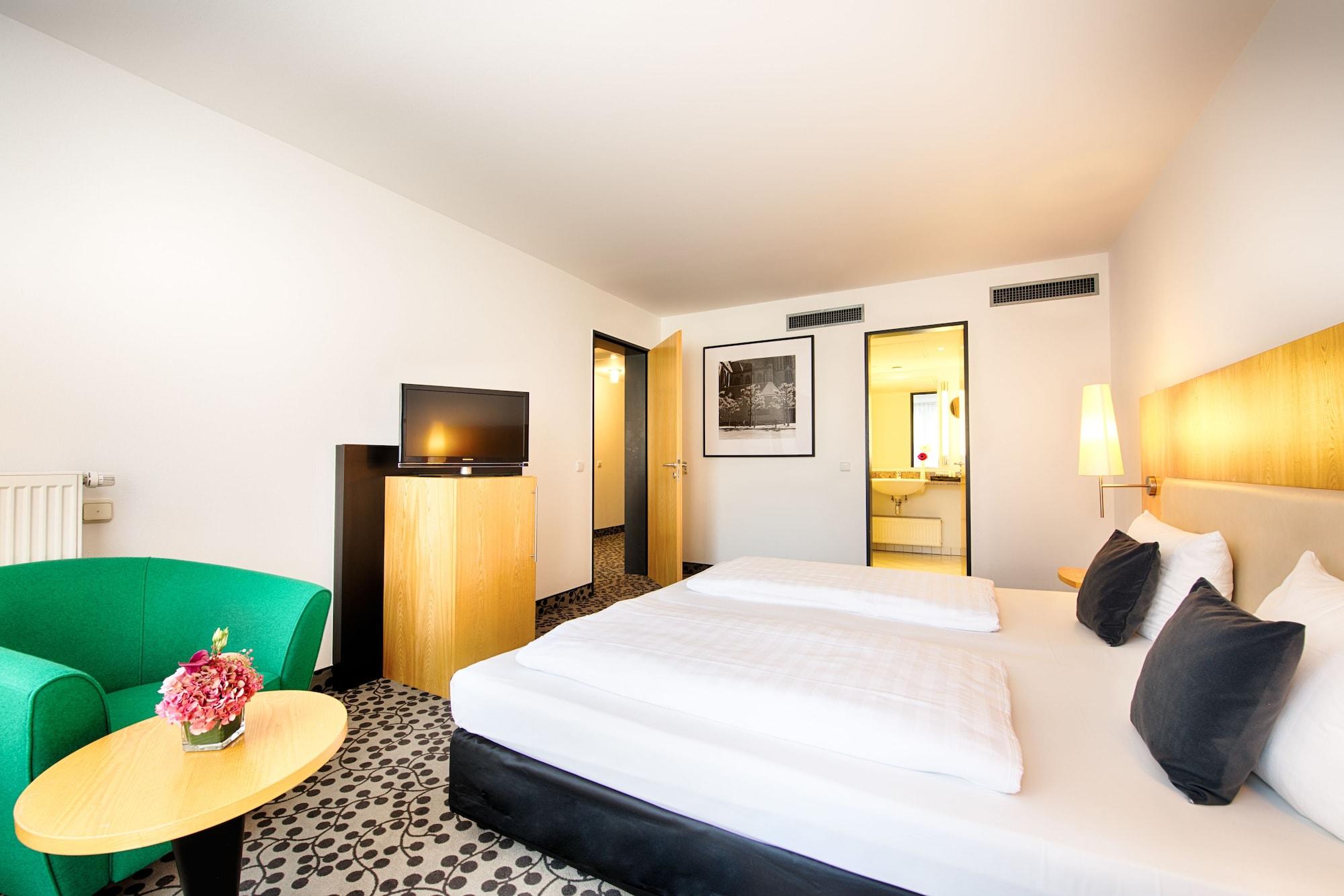 Achat Hotel Offenbach Plaza Exterior foto